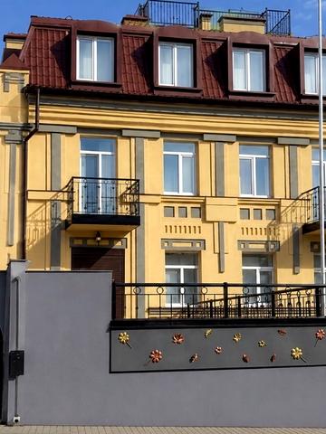 Князя Володимира Мономаха вул. (Отто Шмідта), 8