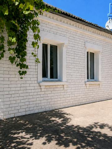 Лесі Українки, 32