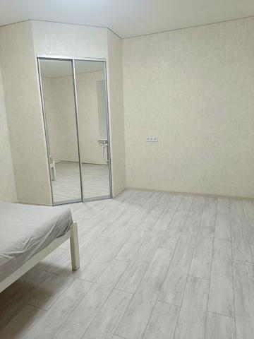 5-та Заводська вул., 226