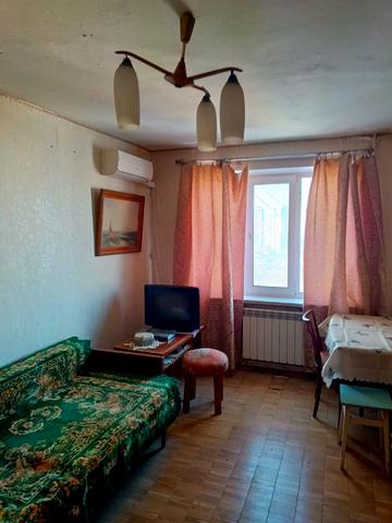 Академіка Глушкова просп., 26