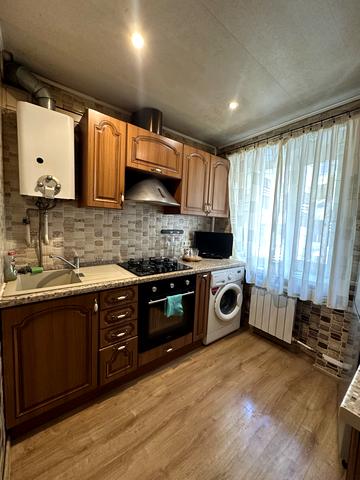 Володимира Моссаковського вул. (Клари Цеткін), 3
