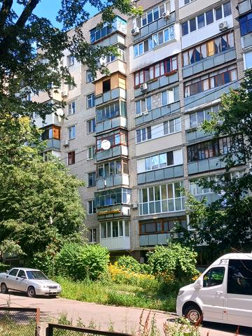 Машинобудівна вул., 14