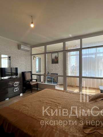 Євгена Сверстюка вул. (Марини Раскової), 6-Д