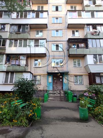 Андрія Малишка вул., 27