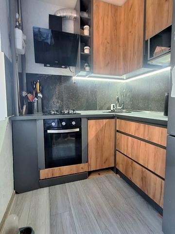 Незалежності вул. (Космонавта Попова), 9 к1