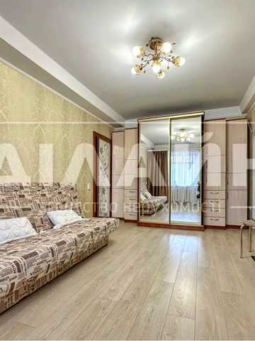 Патріотична, 60