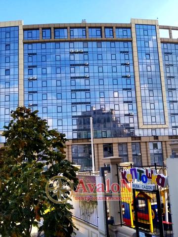 Дружби Народів вул., 14