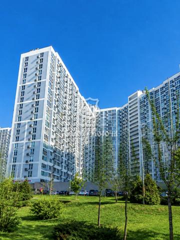 Ревуцького вул., 40-В