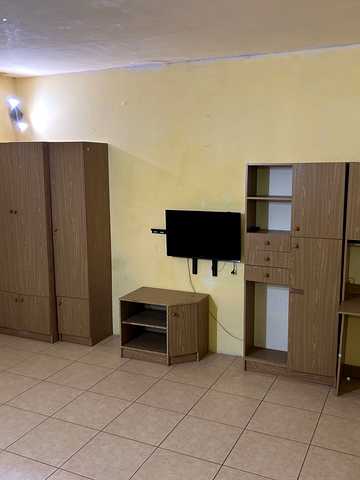 Грушевського вул., 15