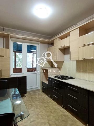 Сонячний мікрорайон вул., 37