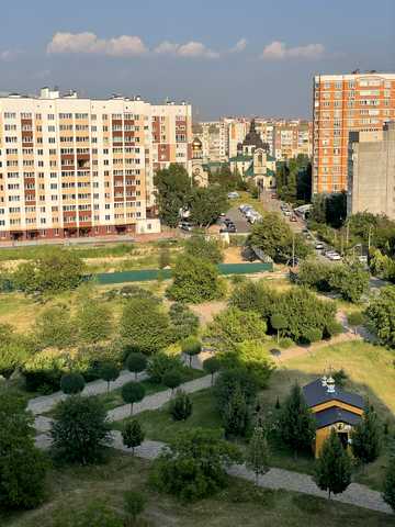 Святошинська вул., 52