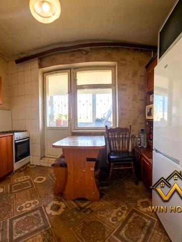 Героїв Дніпра вул., 75