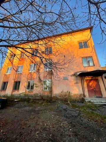 Заводська вул., 10