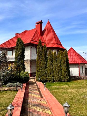 Вишнева, 10