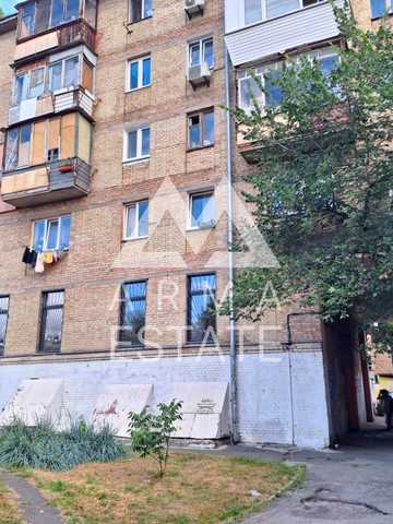 Верховної Ради бульв., 22