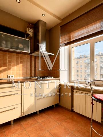 Велика Васильківська вул. (Червоноармійська), 111/113