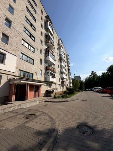 Героїв України вул. (40 років Перемоги), 15