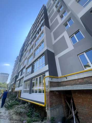 Степана Бандери вул., (Будинок)