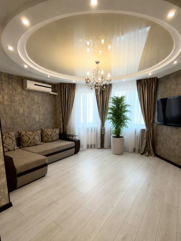 Миру вул., 41