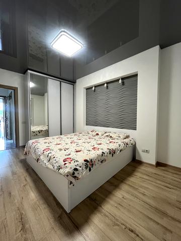 Олександра Довженка вул., 25г