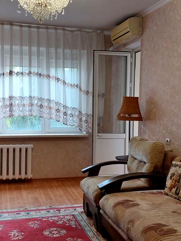 Академіка Заболотного вул., 35