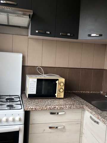 Валентинівська вул., 13а