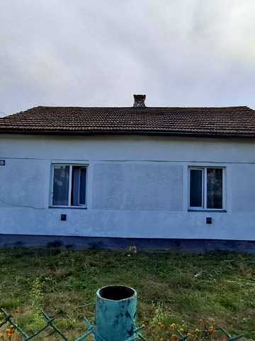 Мисливська, 12