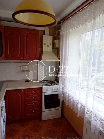 Дарницький бульв., 15