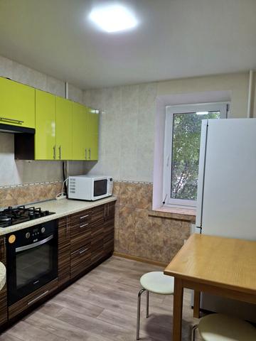 Святошинська вул., 6