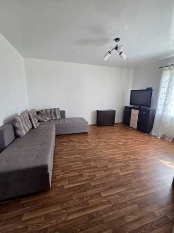 Подільська вул., 4