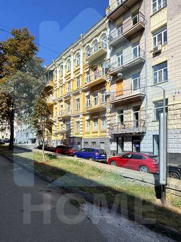 Антоновича вул. (Горького), 15