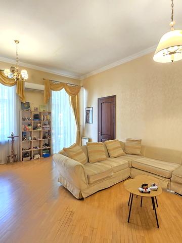 Січових Стрільців вул. (Артема), 10