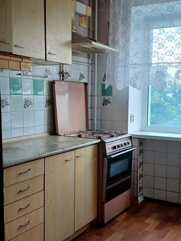 Доківська вул., 9