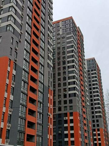 Миколи Гулака вул., Будинок 1