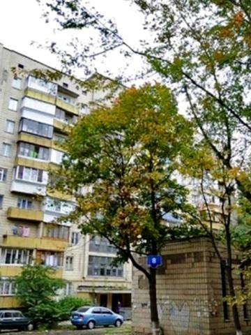 Андрія Мельника вул. (Генерала Тупікова), 8