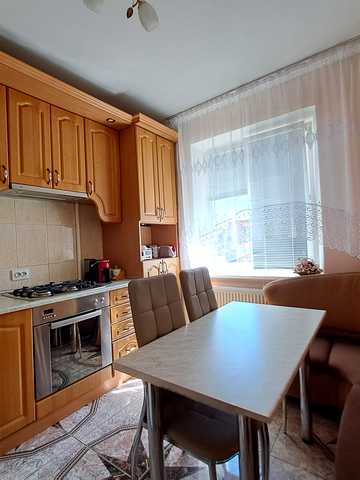 Володимира Лучаковського вул., 5