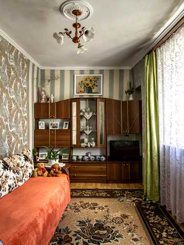 Михайла Грушевського вул., 4