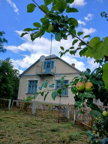 Залізнична, 18