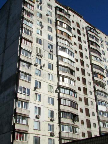 Академіка Заболотного вул., 128