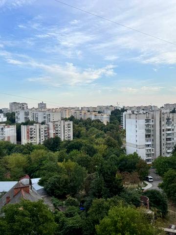 Китайська вул., 4