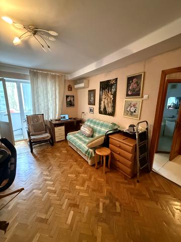 Русанівська набережна вул., 8/1