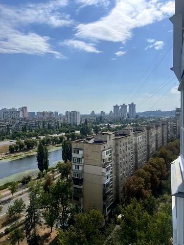 Ентузіастів вул., 13