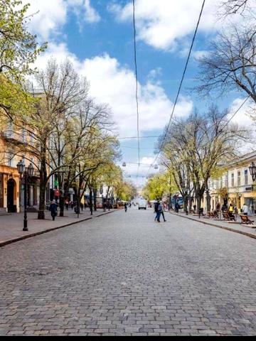 Дерибасівська вул., 17