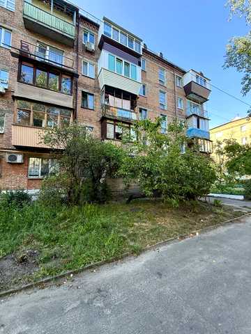 Вінстона Черчилля вул. (Червоноткацька), 20