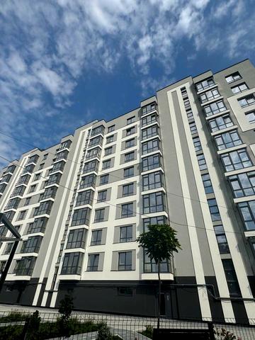 Молодіжна вул., 53