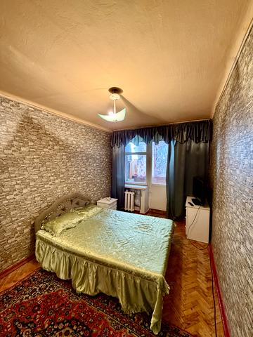 Феодосійська вул., 4