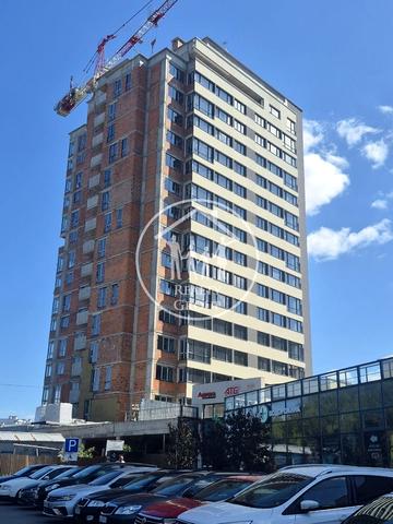 Очеретяна вул., (Будинок 2)