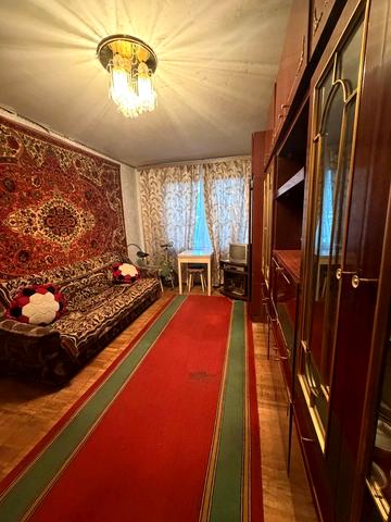 Довженка вул., 14