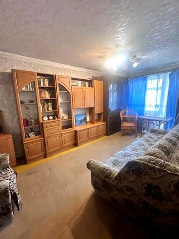 Добровольців пров., 4
