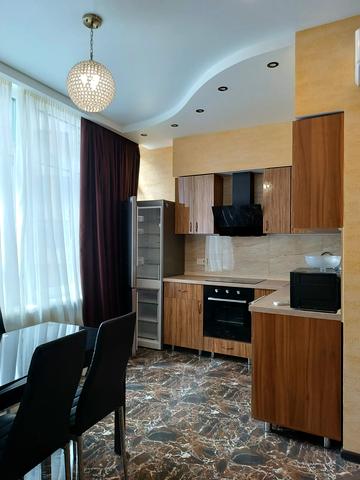 Валерія Самофалова вул. (Каманіна), 16а/1